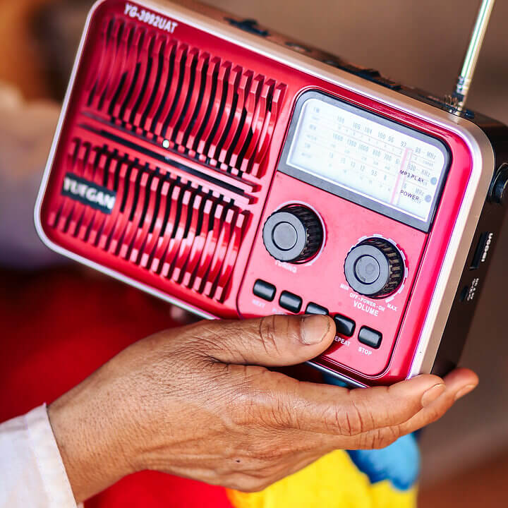 Hand tuning red radio